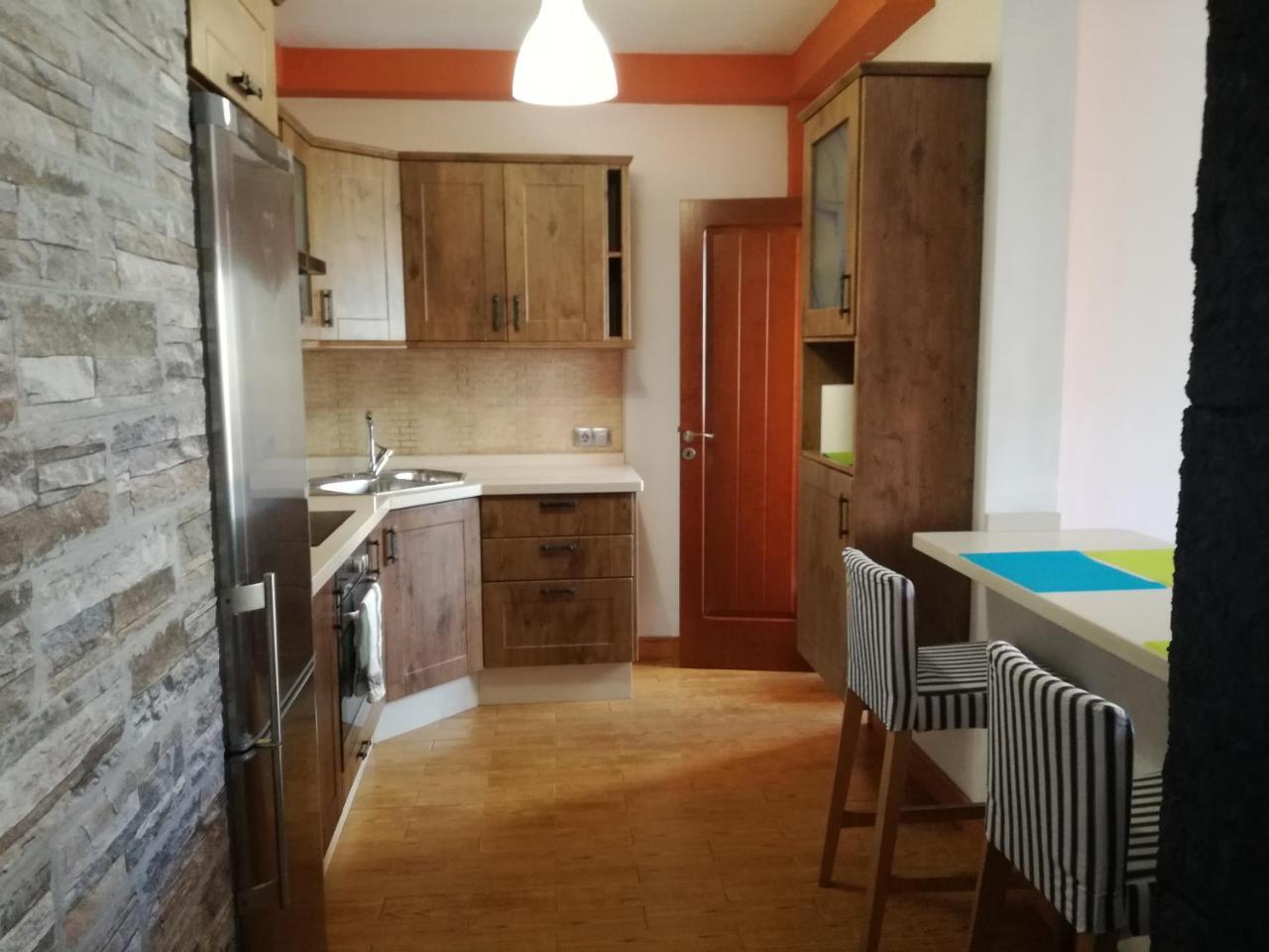 Surfhouse Hostel Famara Caleta De Famara 外观 照片