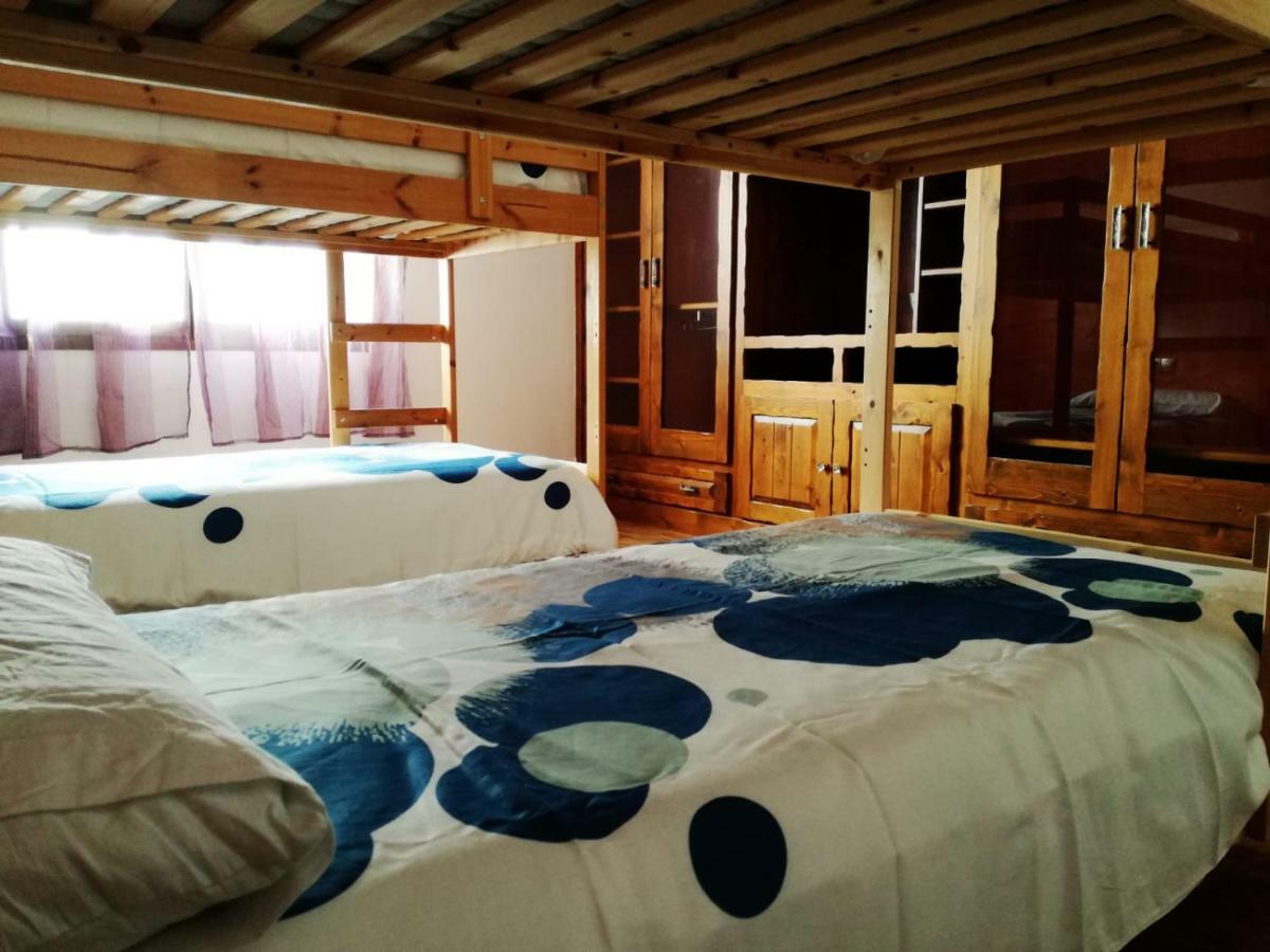 Surfhouse Hostel Famara Caleta De Famara 外观 照片