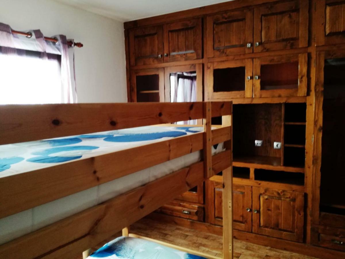 Surfhouse Hostel Famara Caleta De Famara 外观 照片